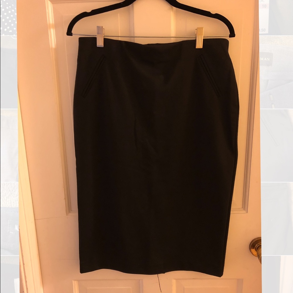 Women’s black pencil skirt.